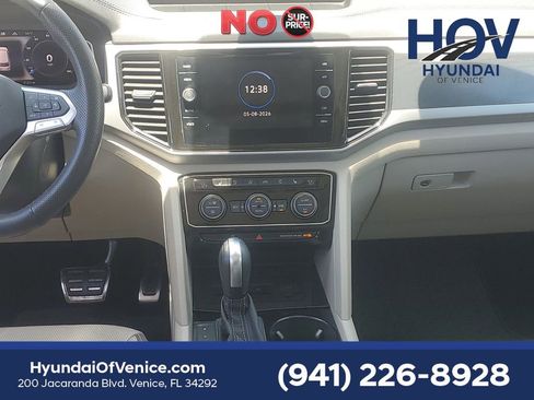 Used 2023 Volkswagen Atlas SEL Premium AWD/4WD image 19