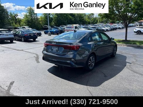 Certified 2024 Kia Forte LXS FWD image 5