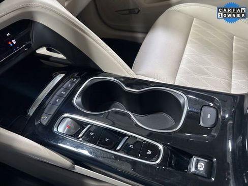 Used 2023 Buick Envision Avenir image 23