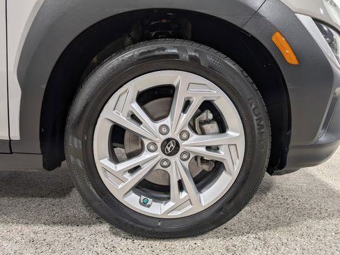 Used 2023 Hyundai Kona SEL image 12