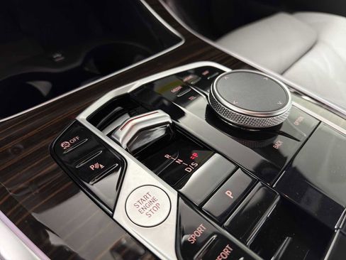 New 2026 BMW X5 xDrive40i w/ Climate Comfort Package image 16