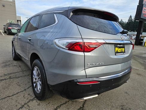Used 2024 Buick Enclave Premium image 3