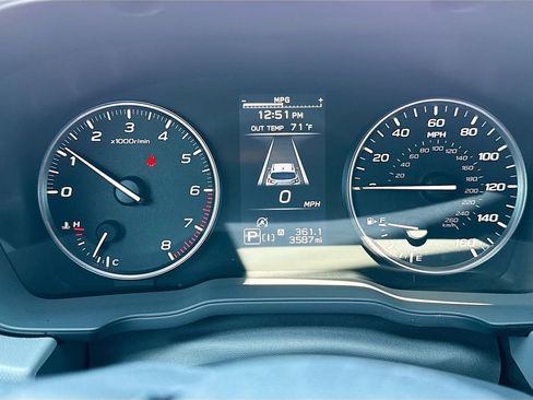 Certified 2025 Subaru Crosstrek 2.5i Limited w/ Crosstrek Mirror Package image 18