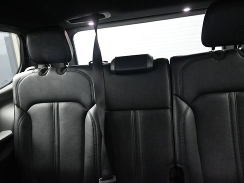 Used 2024 Jeep Wagoneer Series II w/ Flexible Seating Group RWD image 11