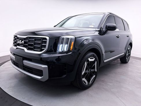 Used 2023 Kia Telluride S w/ S Sunroof Package image 12