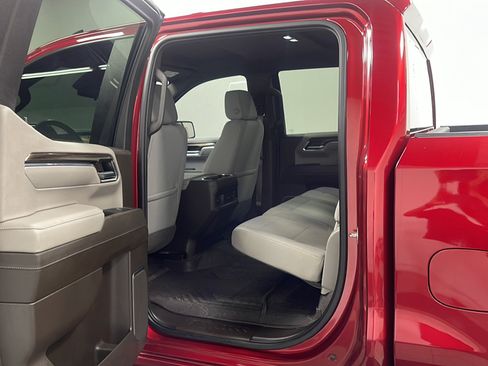 Used 2023 Chevrolet Silverado 1500 LT AWD/4WD image 10