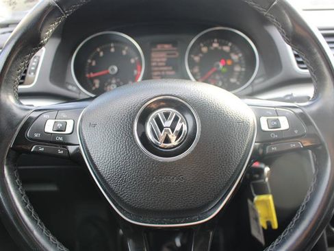 Used 2016 Volkswagen Passat 1.8T SE image 16