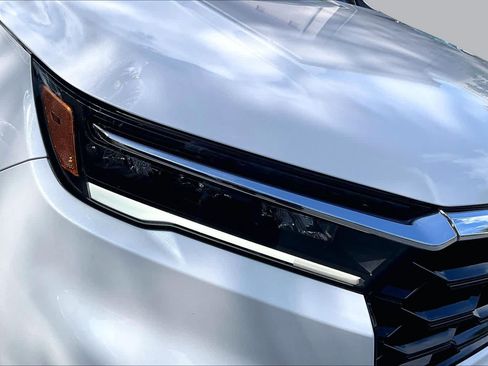 Used 2025 Honda Pilot Touring image 28
