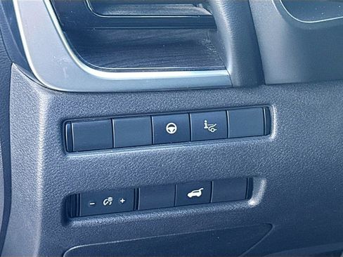 Used 2021 Nissan Rogue Platinum image 11