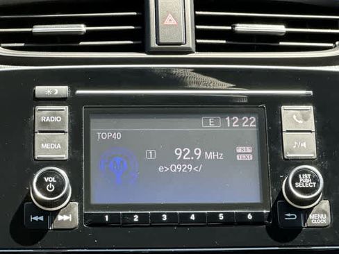 Used 2018 Honda CR-V LX image 10