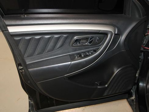 Used 2014 Ford Taurus SEL w/ Equipment Group 201A image 5