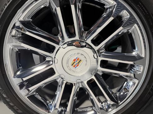 Used 2014 Cadillac Escalade Platinum AWD/4WD image 10