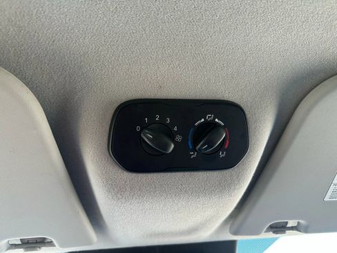 Used 2016 Ford Transit 350 XL image 25