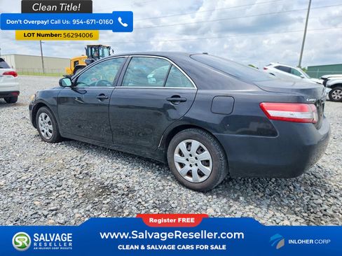 Used 2011 Toyota Camry LE FWD image 3