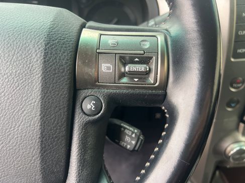 Used 2018 Lexus GX 460 Premium w/ Premium Package image 17