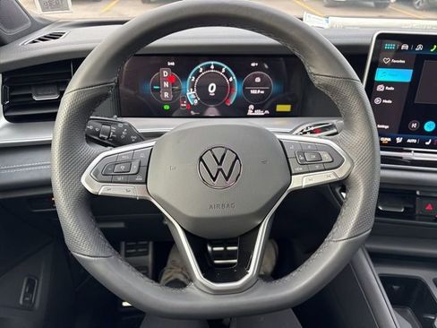 New 2026 Volkswagen Tiguan SE R-Line image 11