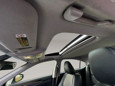 Used 2016 Lexus ES 350 w/ Navigation System Package FWD image 19