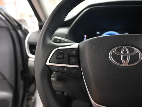Certified 2025 Toyota Grand Highlander AWD Hybrid image 24