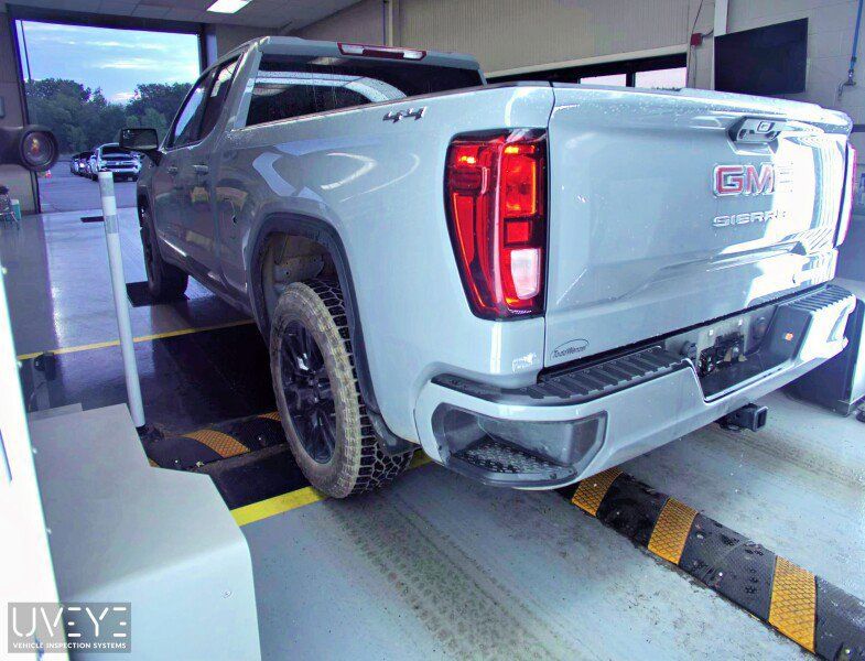 Used 2024 GMC Sierra 1500 Elevation AWD/4WD image 4