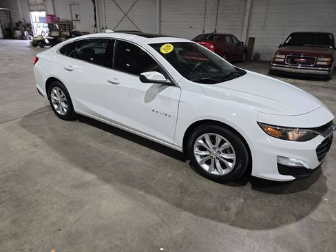 Used 2019 Chevrolet Malibu LT FWD image 19