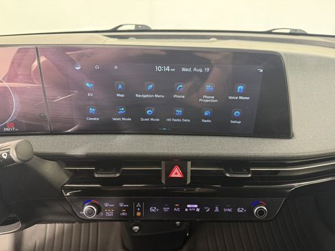 Used 2022 Kia EV6 Wind w/ Wind Technology Package AWD/4WD image 20