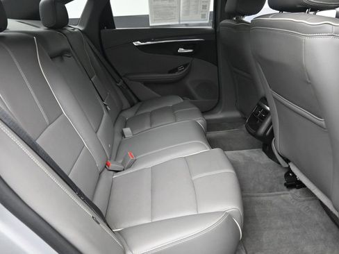 Used 2016 Chevrolet Impala LTZ FWD image 8