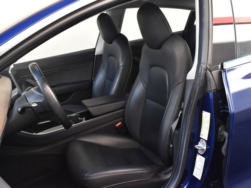 Used 2018 Tesla Model 3 Long Range image 19