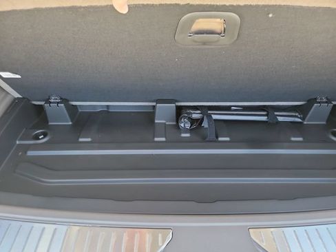 New 2026 GMC Yukon Denali w/ Sun & Power Step Package AWD/4WD image 33
