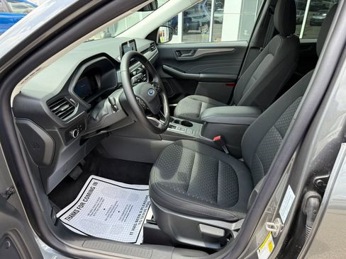 New 2025 Ford Escape Active w/ Cold Weather Package image 12