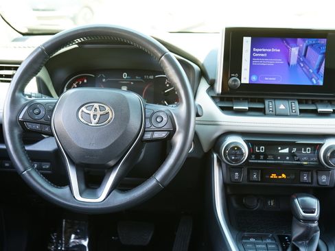 Used 2023 Toyota RAV4 XLE Premium image 20