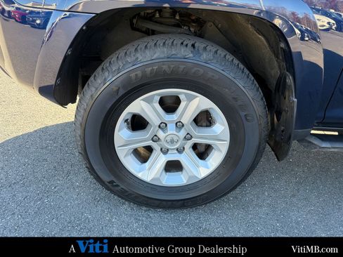 Used 2022 Toyota 4Runner SR5 Premium image 12