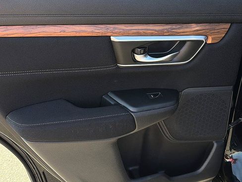 Used 2019 Honda CR-V EX image 10