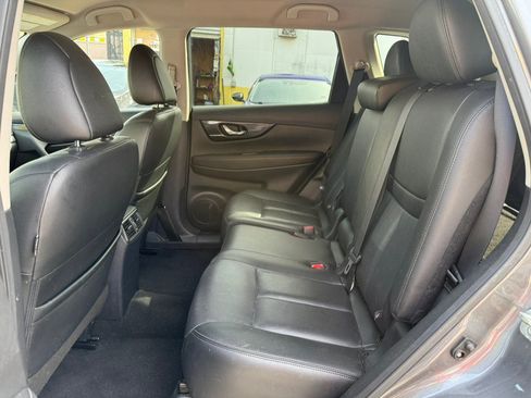 Used 2020 Nissan Rogue SL AWD/4WD image 9