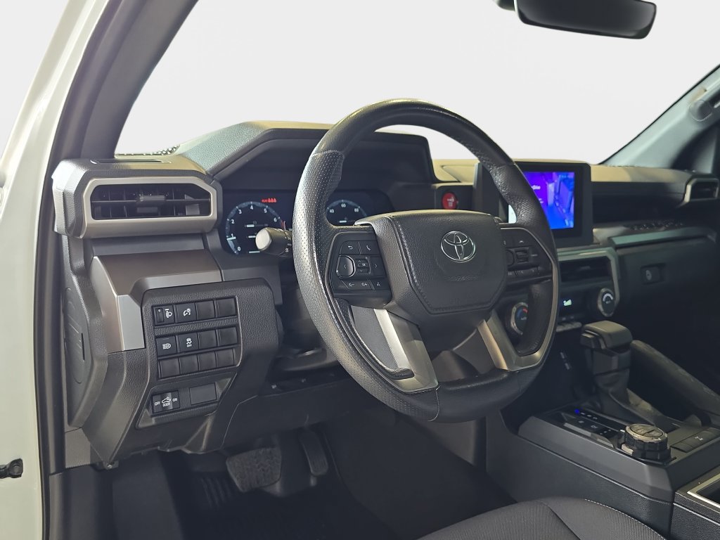 Used 2024 Toyota Tacoma TRD Off-Road AWD/4WD image 18