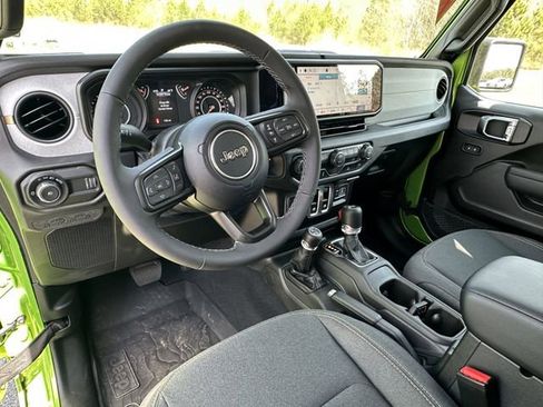 Used 2025 Jeep Wrangler Sport image 20