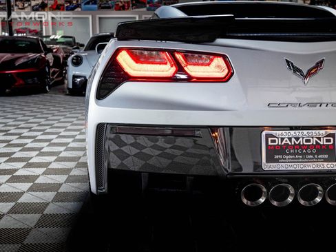Used 2019 Chevrolet Corvette Stingray Coupe RWD image 75