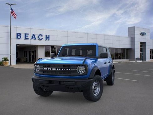 New 2025 Ford Bronco 4-Door image 2