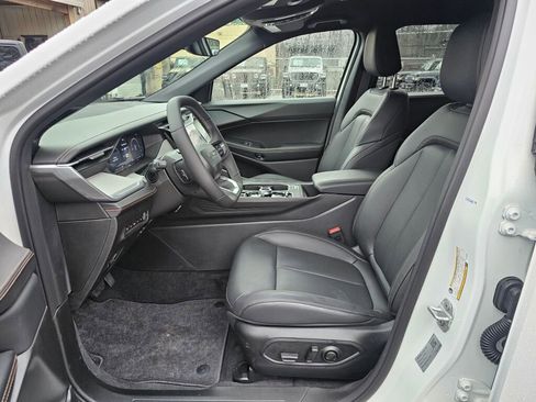 New 2026 Jeep Cherokee Laredo image 19