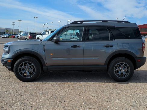 Used 2022 Ford Bronco Sport Badlands image 6