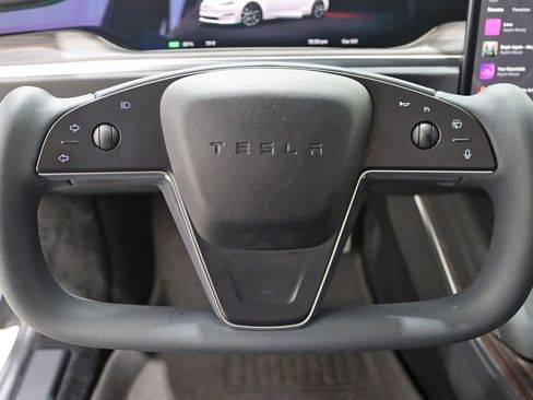Used 2022 Tesla Model S image 15