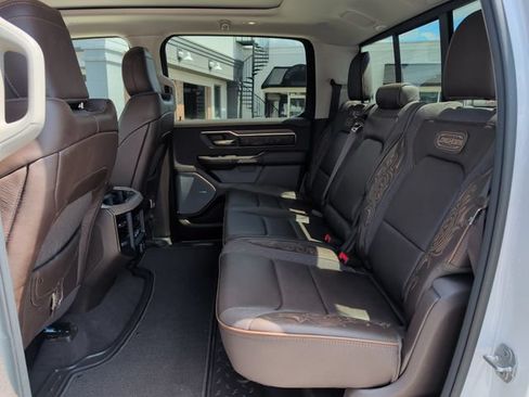 Used 2025 RAM 1500 Limited AWD/4WD image 39
