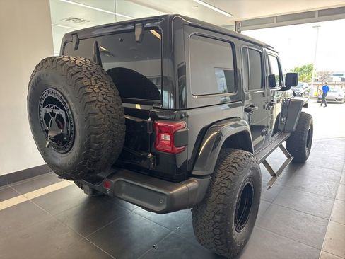 Used 2019 Jeep Wrangler Unlimited Sahara w/ Quick Order Package 24M Moab image 3