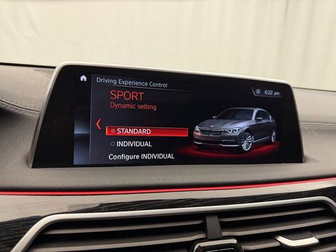 Used 2019 BMW 750i xDrive w/ M Sport Package image 35