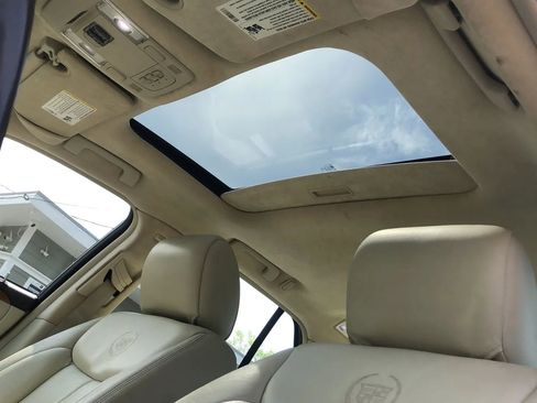 Used 2011 Cadillac DTS Platinum image 39