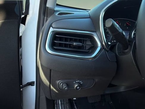 Used 2022 Chevrolet Equinox LT FWD image 22