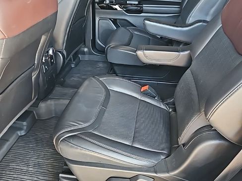 Used 2022 Ford Explorer Platinum w/ Equipment Group 601A image 25