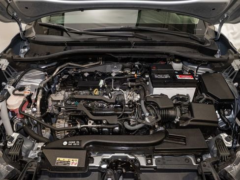 Used 2023 Toyota Corolla Cross LE image 17