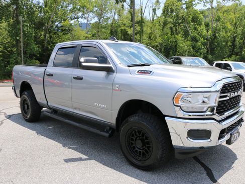 Used 2022 RAM 2500 Big Horn AWD/4WD image 10