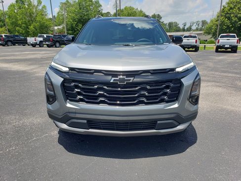 New 2026 Chevrolet Equinox LT w/ Convenience Package II FWD image 7