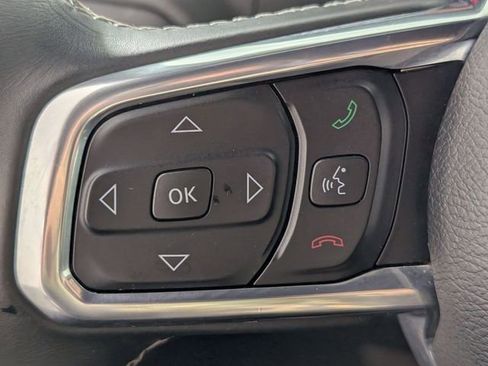 Used 2022 Jeep Wrangler Unlimited Sahara image 14